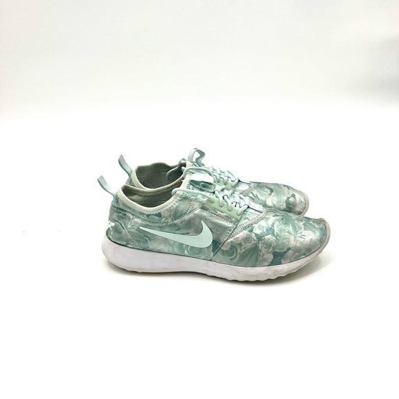 Nike Women’s Juvenate Floral Blue Tennis Sneakers Size 8 - Picture 15 of 16